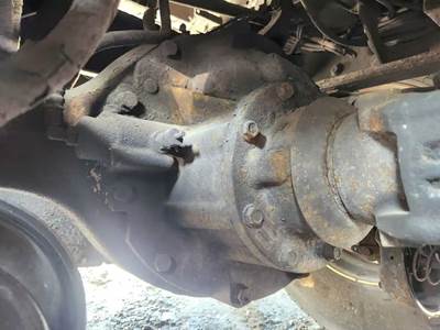 Meritor-Rockwell RD23-160 Rear Differential for a 2019 Peterbilt 389