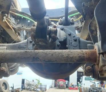 Meritor-Rockwell Rear Differential for a 2000 Sterling L8500