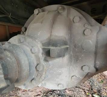 Meritor-Rockwell RR/RS21145 Rear Differential for a 2013 Hino 338