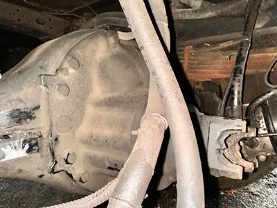 Meritor-Rockwell RS-19-144 Rear Differential for a 2007 Freightliner M2 106