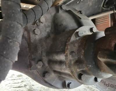 Meritor-Rockwell RS 21-145 Rear Differential for a 2012 Hino 338