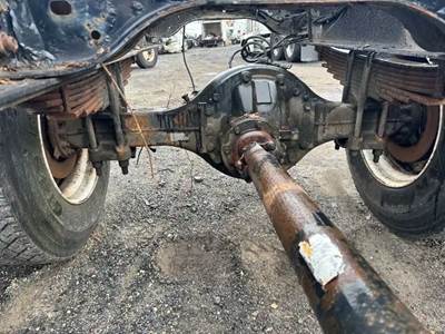 Meritor-Rockwell RS17-145 Rear Differential for a 2003 Ford F-650