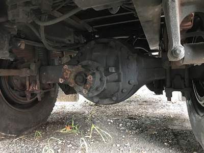 Meritor-Rockwell RS21-145 Rear Differential for a 2006 Freightliner M2 106