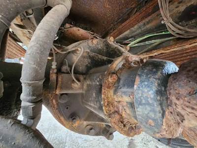 Meritor-Rockwell RS23-186 Rear Differential for a 2006 Sterling L7500