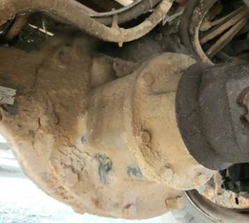 Meritor-Rockwell RS23160 Rear Differential for a 2001 International 4900