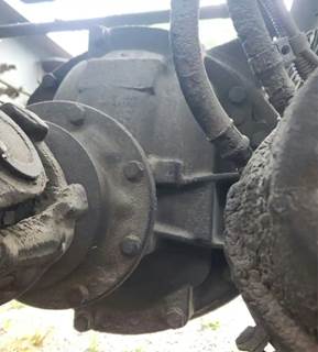 Meritor-Rockwell RS23160 Rear Differential for a 2013 Freightliner Cascadia 113