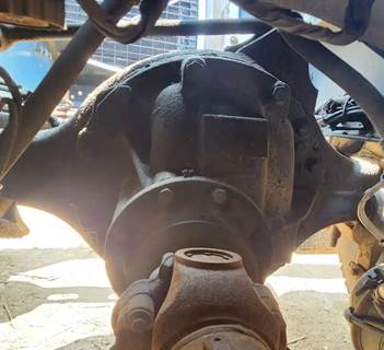 Meritor-Rockwell RS23160 Rear Differential for a 2012 Volvo VNL