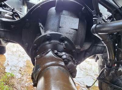 Meritor-Rockwell RS23160 Rear Differential for a 2012 Volvo VNL