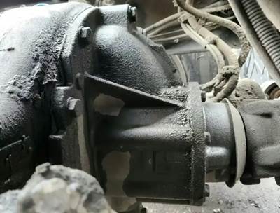 Meritor-Rockwell RS23160 Rear Differential for a 2012 Freightliner Cascadia 113