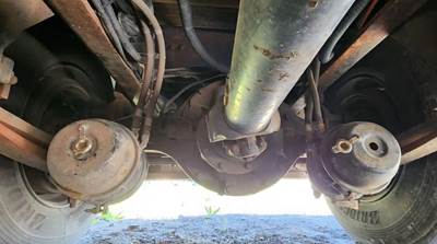 Meritor-Rockwell RS23160 Rear Differential for a 2002 Freightliner Columbia 120