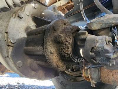 Meritor-Rockwell RS23160 Rear Differential for a 2012 Volvo VNL