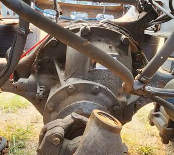 Meritor-Rockwell RS23161 Rear Differential for a 2015 Freightliner Cascadia 113