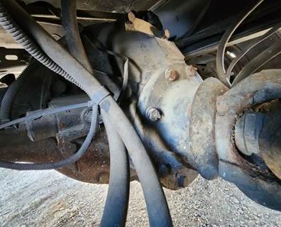 Meritor-Rockwell RS23161 Rear Differential for a 2007 Freightliner Columbia 112