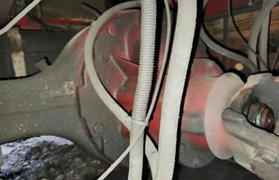 Meritor-Rockwell RS24160 Rear Differential for a 2003 American Lafrance Eagle