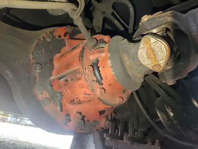 Meritor-Rockwell RS24160 Rear Differential for a 2002 Spartan Gladiator