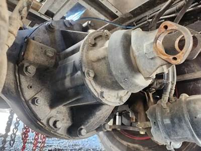 Meritor-Rockwell RS26185 Rear Differential for a 2019 Freightliner M2 106
