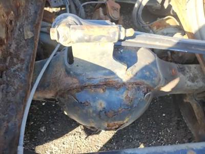 Meritor-Rockwell RT40-145 Rear Differential for a 2007 Mack CXN613