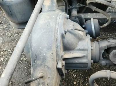 Meritor-Rockwell RT40-145 Rear Differential for a 2015 Freightliner Cascadia 125