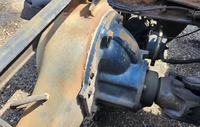 Meritor-Rockwell RT40-145 Rear Differential for a 2007 Volvo VNL