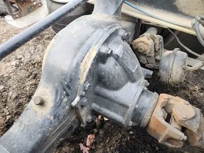 Meritor-Rockwell RT40-145 Rear Differential for a 2006 Freightliner Columbia 112