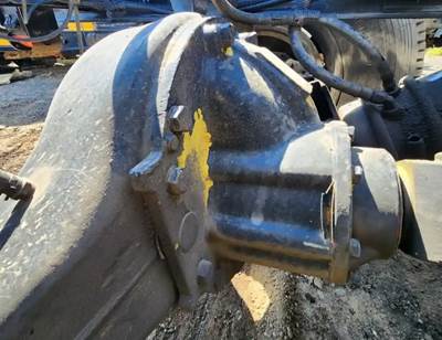 Meritor-Rockwell RT40-145 Rear Differential for a 2008 Freightliner FLD120SD Glider