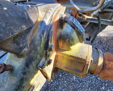 Meritor-Rockwell RT40-145 Rear Differential for a 1999 Sterling A9513