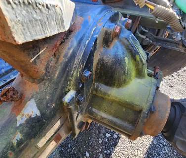 Meritor-Rockwell RT40-145 Rear Differential for a 2000 Sterling A9513