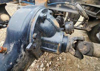 Meritor-Rockwell RT40-145 Rear Differential for a 2006 Freightliner Columbia 120