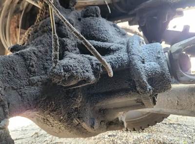 Meritor-Rockwell RT46-160 Rear Differential for a 2005 Sterling L9500