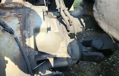 Meritor-Rockwell RT46160 P Rear Differential for a 2014 Freightliner Cascadia 125