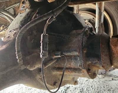 Meritor-Rockwell RT46160 P Rear Differential for a 2007 Western Star 4900 SA