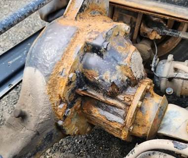 Meritor-Rockwell RT46160 P Rear Differential for a 1996 Kenworth T800