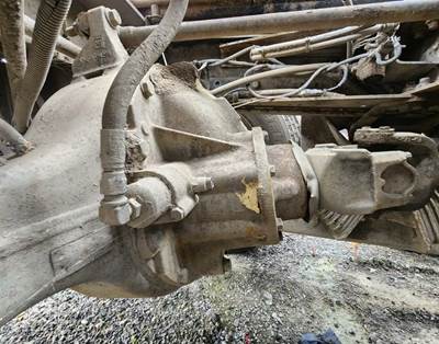 Meritor-Rockwell RT46164 Rear Differential for a 2015 International WorkStar 7400