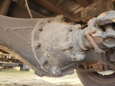 Mitsubishi Rear Differential for a 2012 Mitsubishi FEC72W