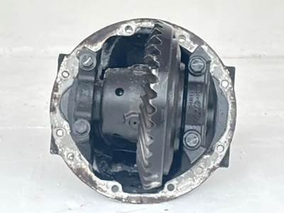 Paccar MR2014P3 Rear Differential for a 2019 Kenworth T680