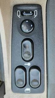 Freightliner Cascadia 125 Door Electrical Switch