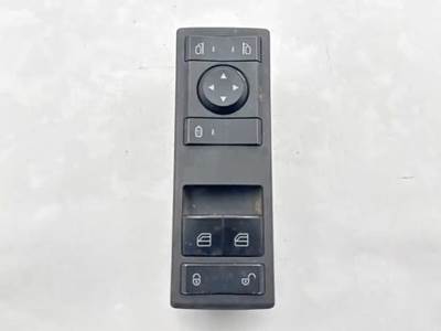 Freightliner Cascadia 126 Door Electrical Switch