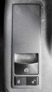 Freightliner Cascadia 126 Door Electrical Switch