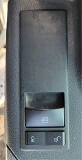 Freightliner Cascadia 126 Door Electrical Switch