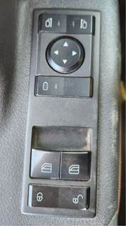 Freightliner Cascadia 126 Door Electrical Switch
