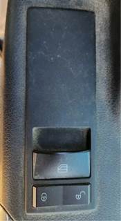 Freightliner Cascadia 126 Door Electrical Switch