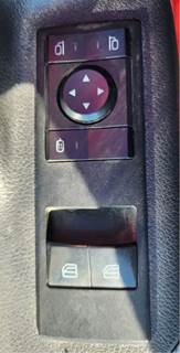 Freightliner Cascadia 126 Door Electrical Switch