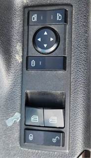 Freightliner Cascadia 126 Door Electrical Switch