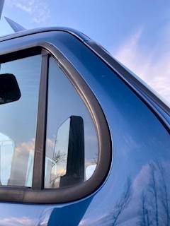 Freightliner Cascadia 113 Door Vent Window