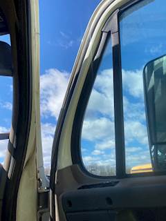 Freightliner Cascadia 113 Door Vent Window