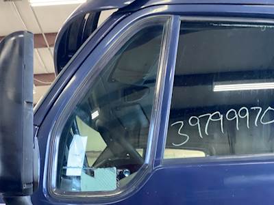 Kenworth T2000 Door Vent Window