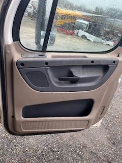 Freightliner Cascadia 125 Door Window Regulator