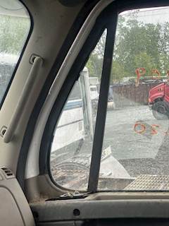 Freightliner Cascadia 125 Door Window