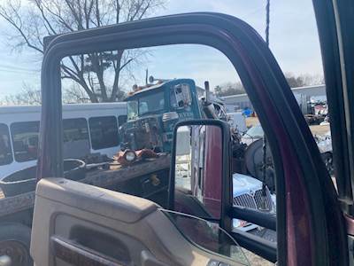 Kenworth T680 Door Window