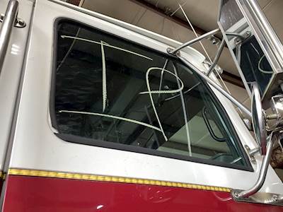 Western Star 4900E Door Window
